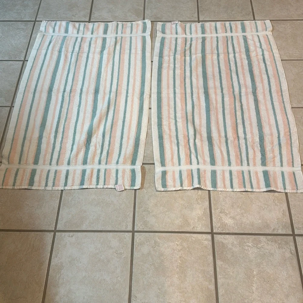 Pair of Caress Striped Vintage Towels in White, Peach, and Teal Cotton